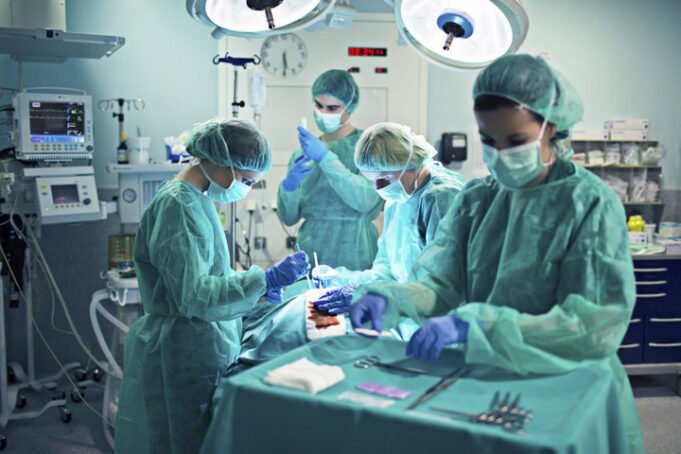 How Does The Removal of Vestigial Organs Impact Human Health? doctor is busy in surgery